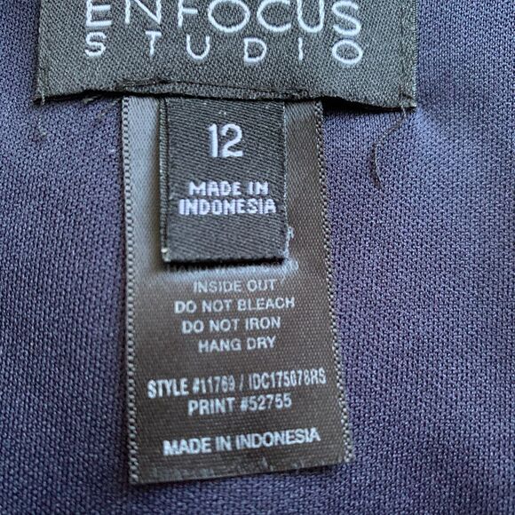 En Focus Studio Professional Dress - Picture 7 of 8